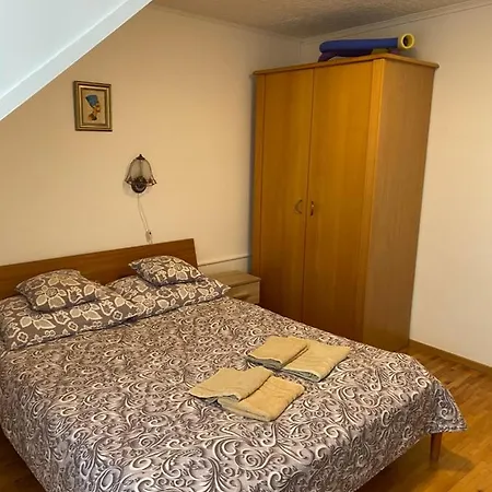 Friends 2 Хевиз