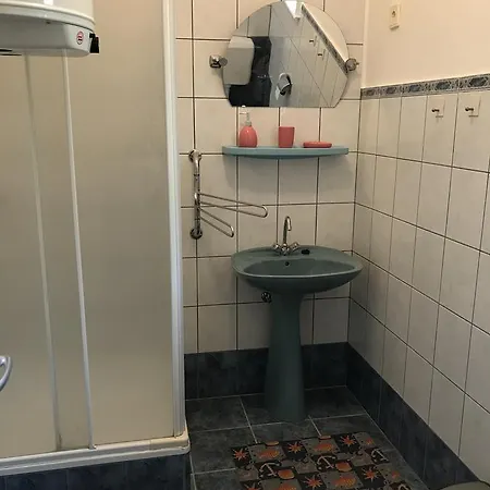 Friends 2 Хевиз