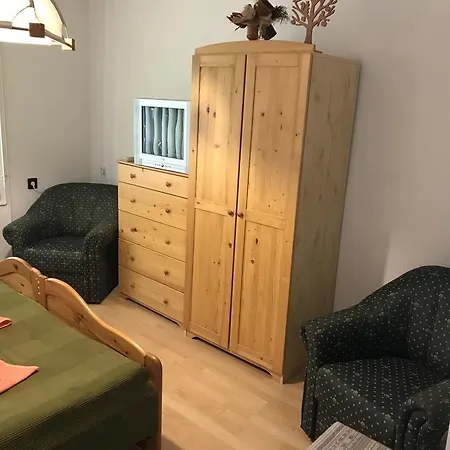 Friends 2 Apartament *