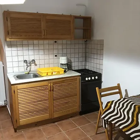 Апартаменты Friends 2 *