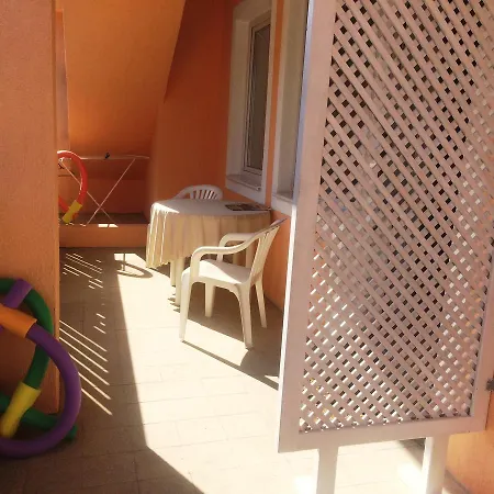 Friends 2 Apartament *