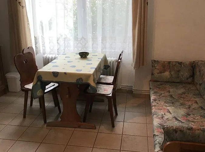 Apartment Friends 2 *